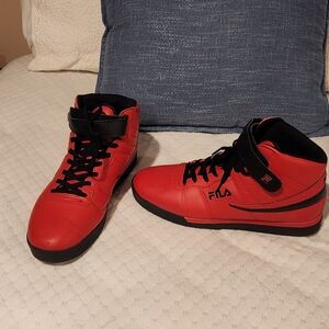 Fila Men's Bold Red and Black Sneakers